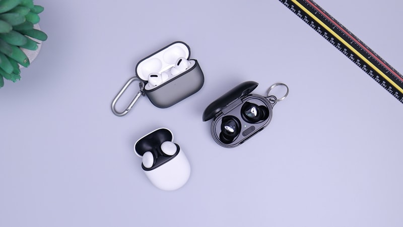 SONIX Flux earbuds