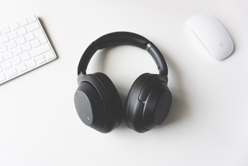 SONIX Void ANC headphones